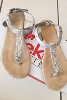 Rieker Zehen Sandalen hell grau beige glitzer Strass, Gr.37, Neuw Saarbrücken-Dudweiler - Dudweiler Vorschau