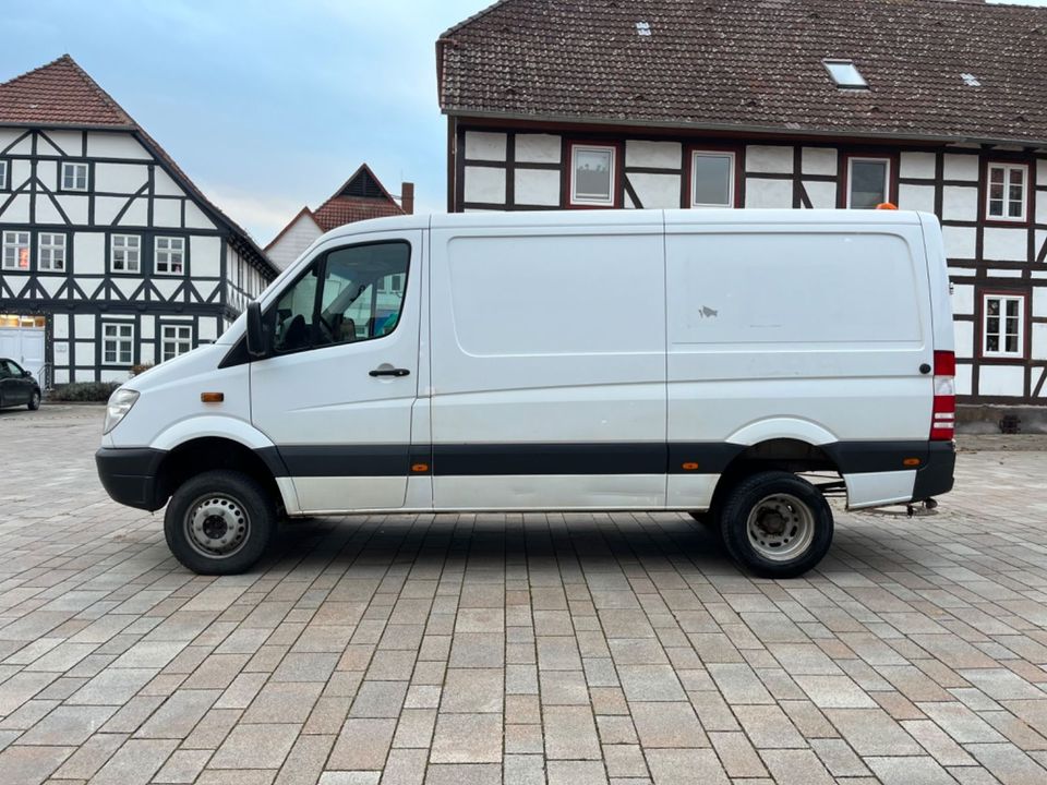 Mercedes-Benz Sprinter II Kasten 519 CDI 4X4 3,5t in Bovenden