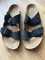 Birkenstock Arizona schwarz Wildleder Gr. 43 Niedersachsen - Osterholz-Scharmbeck Vorschau