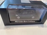 Schuco B 66961984 Mercedes Benz A-Klasse Atollblau 1:43 OVP Nordrhein-Westfalen - Solingen Vorschau