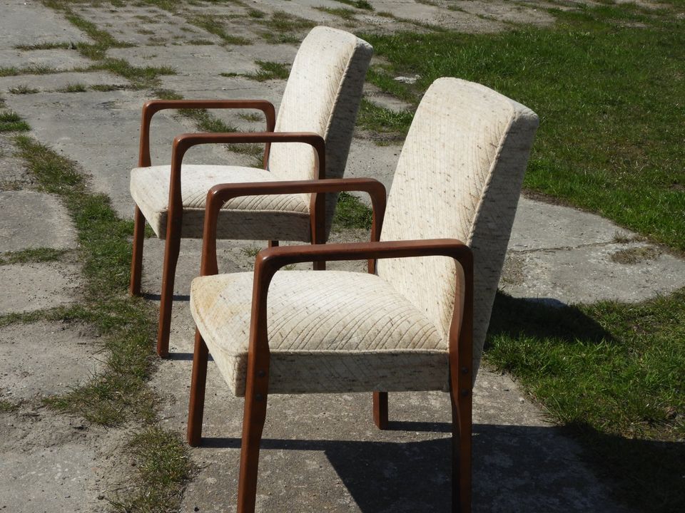 2 schicke Sessel Armlehn Stühle Skandinavisches Design je 45-75€ in Berlin