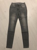 Jeans, Jeggings, Gina, Größe 36, Grau Niedersachsen - Ganderkesee Vorschau