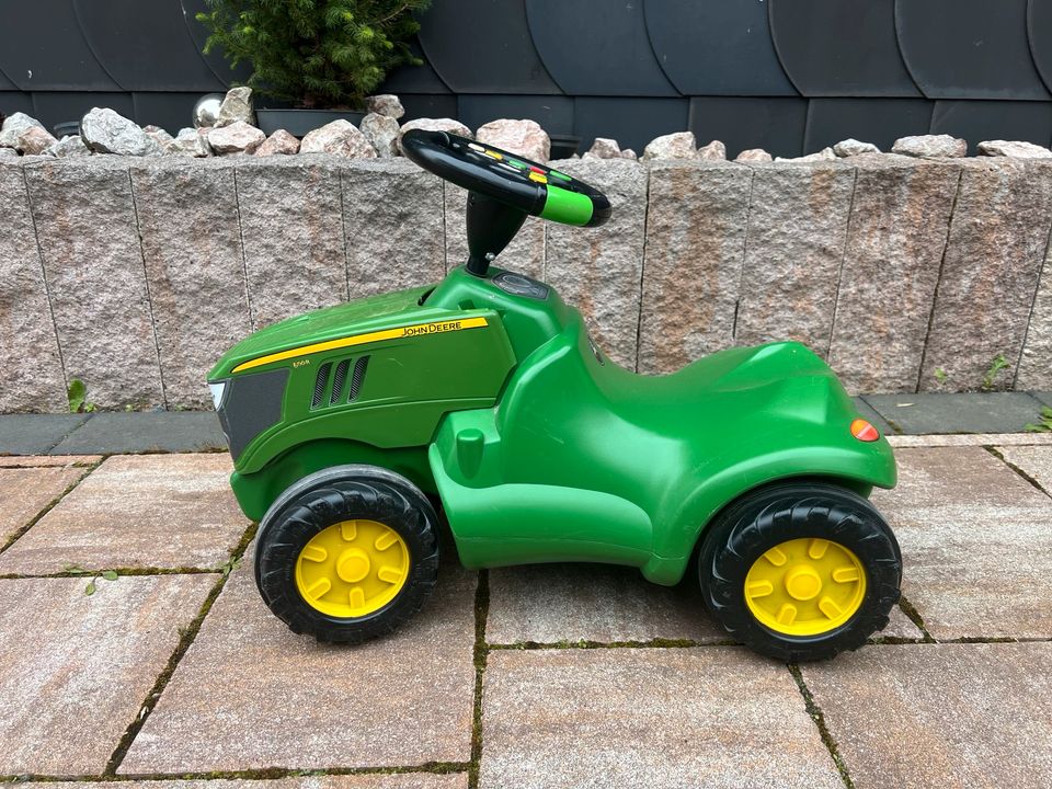 John Deere Traktor Rutschauto Bobby Car in Mömlingen