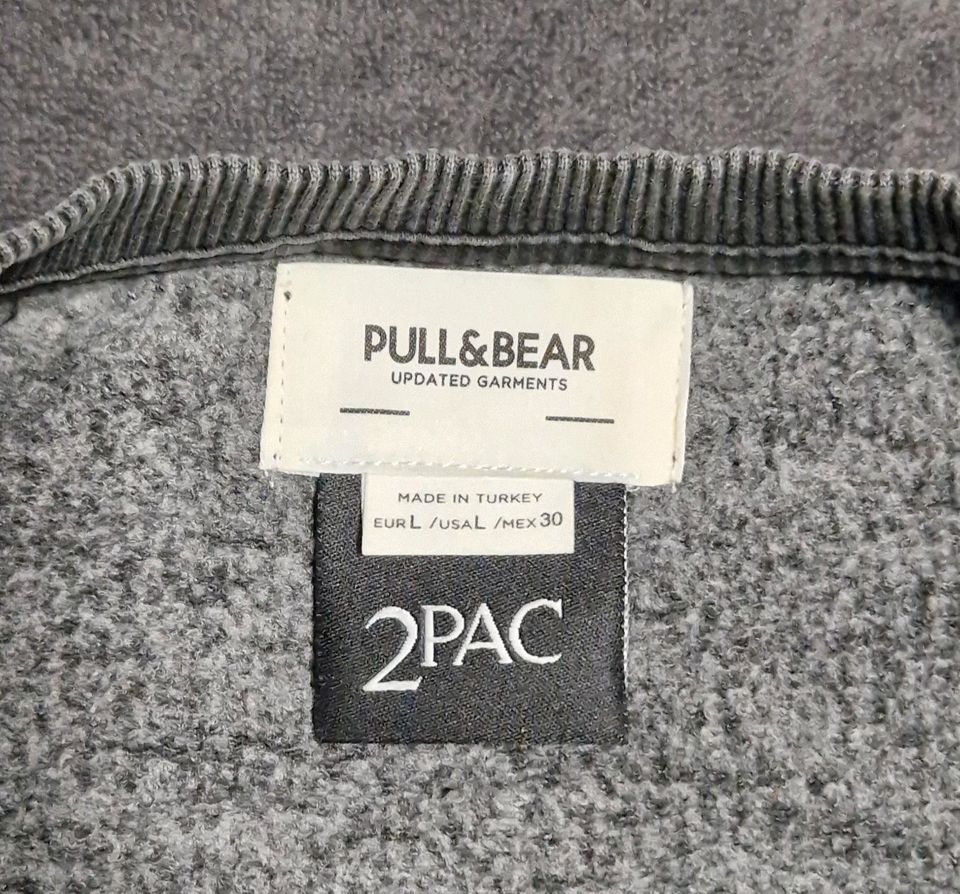 Ungetragener 2 Pac-Pullover, grau, Gr. L in Stuttgart