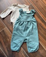 Set Body Baby Latzhose Overall Babyoverall  Gr. 62 Grün Sachsen - Diera-Zehren Vorschau