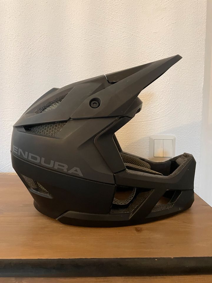 Endura MT500 MTB / Mountainbike Helm in Plaidt