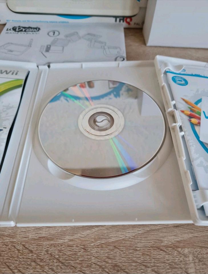 Wii U Draw Tablet inkl.2 Spiele in Neukirchen-Vluyn