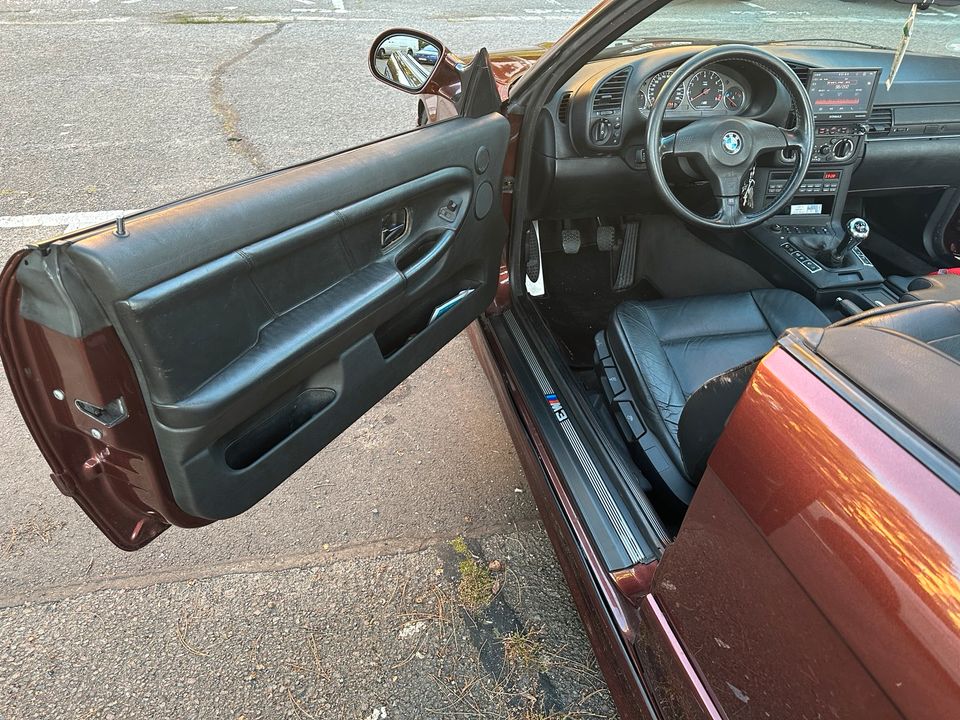 BMW E36 325i Cabrio in Leipzig