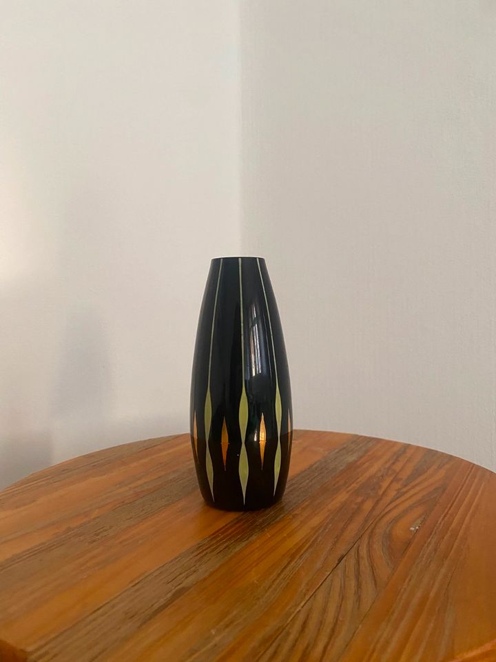 Schwarz, Grün, Gold Vintage Design Vase in Berlin