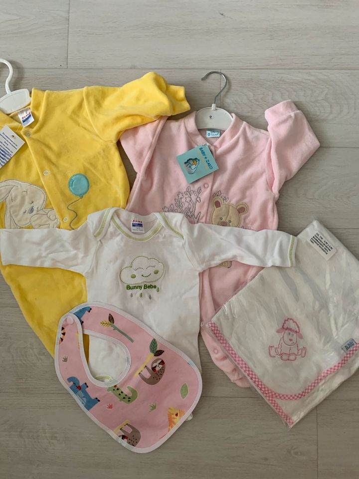 5 Set Babykleidung Neu in Weimar