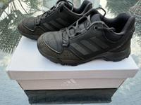 Adidas 'Terrex Hyperhiker Low' Sneaker Kids Kinderschuhe [EU 29] Hessen - Oberursel (Taunus) Vorschau