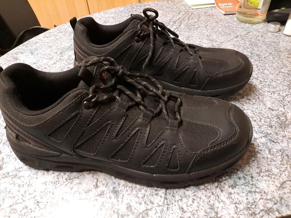 Landrover Trekking Schuhe 44 in Lahr (Schwarzwald)