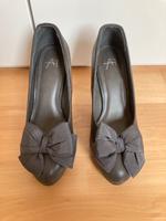 Damen Pumps High Heel Grau Gr.38 Baden-Württemberg - Kirchheim unter Teck Vorschau
