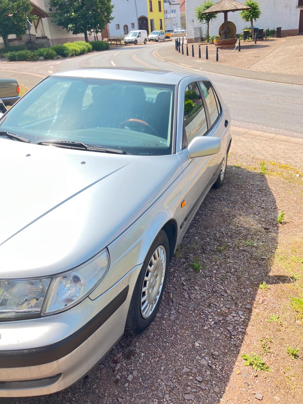 Abbildung des Autos Bastler Saab3,5 l V 6 Tu…