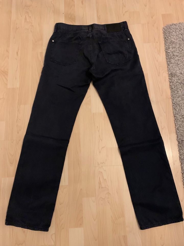 Hugo Boss Hose Schwarz 32/34 in Stuttgart