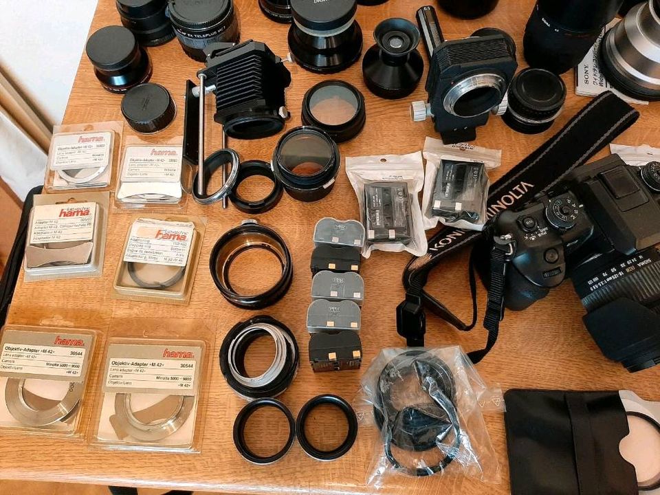 Kamera Minolta, Objektive, Blitz, Filter, Zubehör Sammlung in Großenlüder