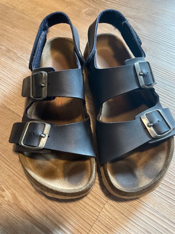 Sandalen Superfit Gr. 36 in Adelheidsdorf