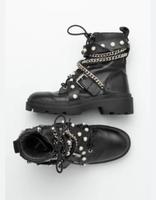 Zara Leder Boots Stiefel Nieten ketten biker edgy 37 Retro derbe Altona - Hamburg Ottensen Vorschau