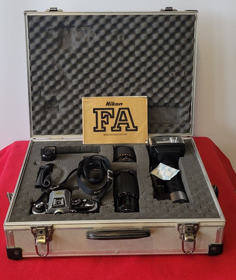 Nikon FA Kamera Set mit 4 Objektiven, Blitzgerät, Winder, Filtern in Karlsruhe