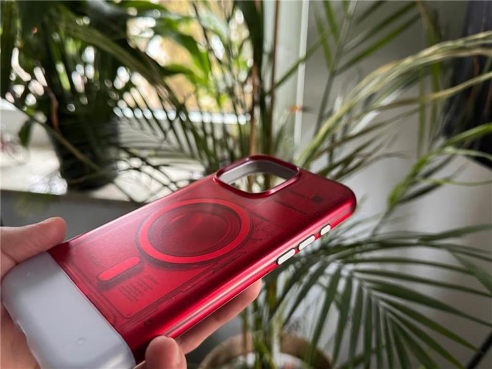 Spigen Classic C1 MagFit Case Hülle NEU iPhone 16 Pro Max in München