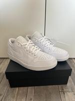 Nike Jordan Low Triple White – NEU – Größe 42 Stuttgart - Vaihingen Vorschau