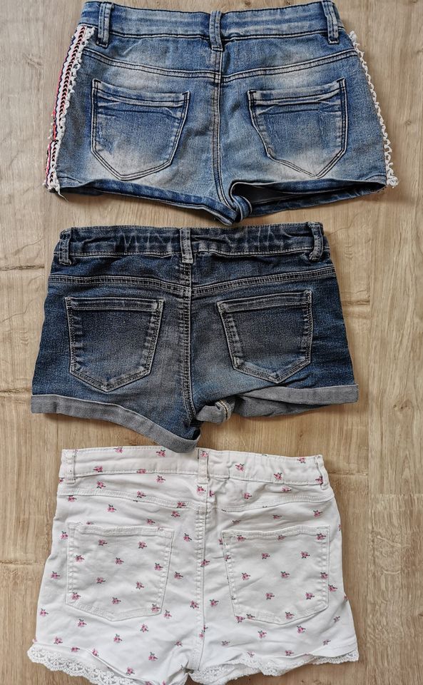 3er Pack Set Jeans Shorts für Mädchen Gr. 140, Sommer in Radebeul