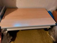 Schreibtisch u. Stuhl, höhenverstellbar, holzfarben mit blau Nordrhein-Westfalen - Oelde Vorschau