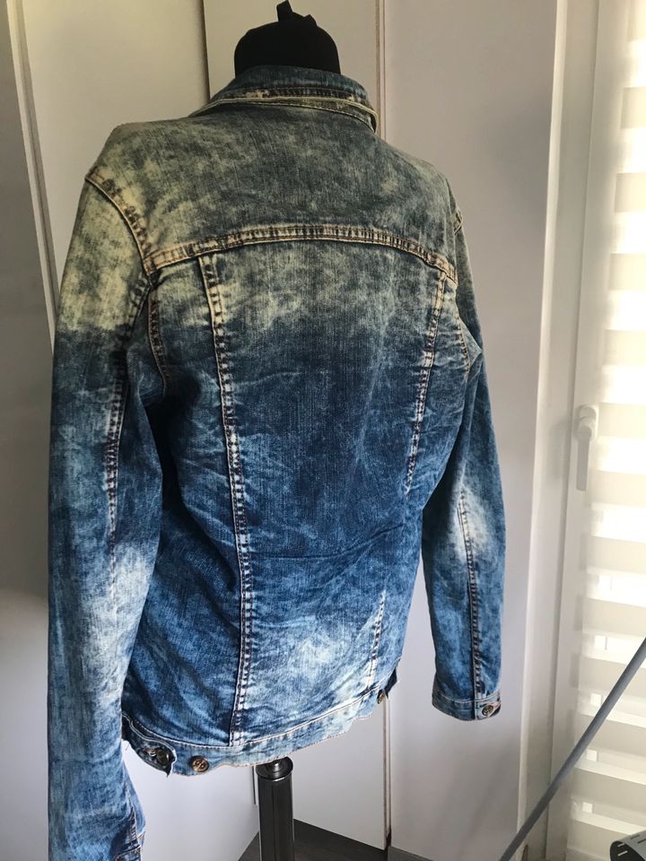 Jeansjacke von Zara in Griesheim