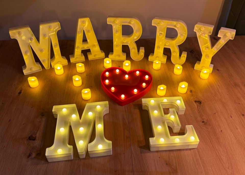 MARRY ME Buchstaben und LED Kerzen zum Leihen in Sundern (Sauerland)