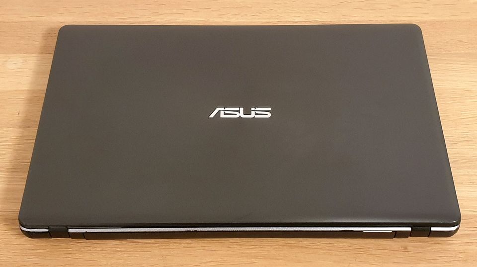 Asus Laptop 15,6" Akku-NEU Intel-Core-i5 512GB 2xGrafikk. Win11 in Kempten