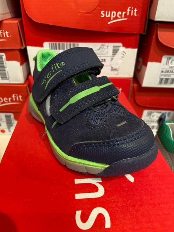 Superfit Halbschuh Klettverschluss Blau Kinderschuh Gr. 20 NEU in Braunschweig