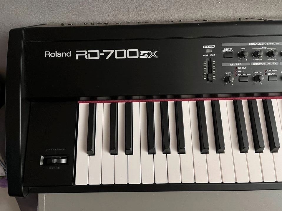 Digitalpiano von Roland (Keyboard) RD-700 SX in Berlin