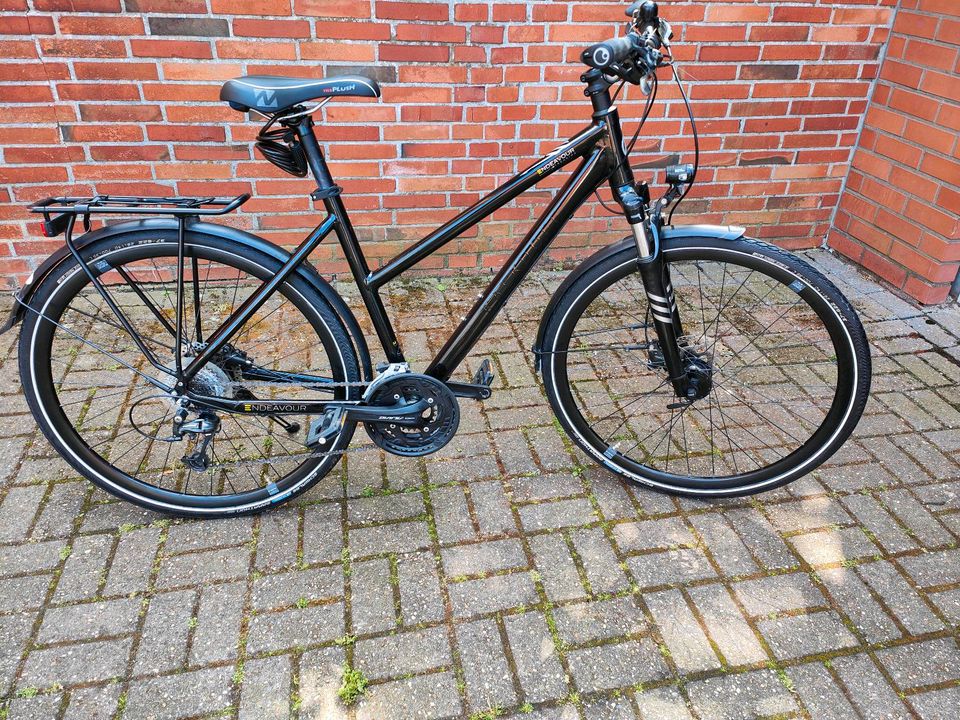 Kalkhoff Endeavour M50 Trekkingrad schwarz in Wesel