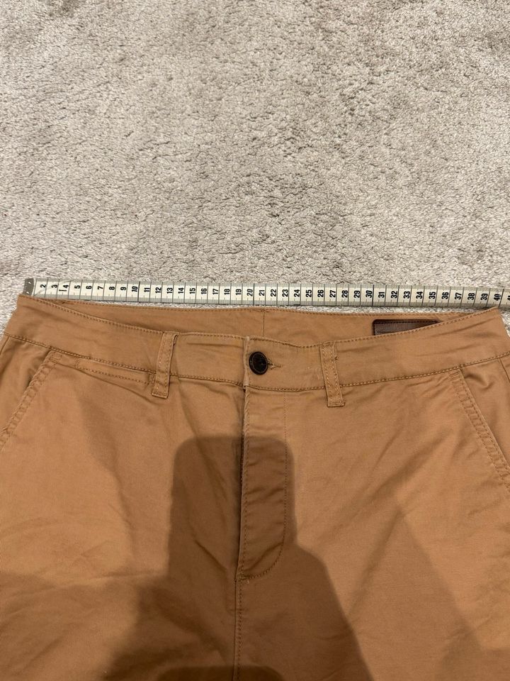 ASOS Chino Slimfit braun W32 in Frankfurt (Oder)