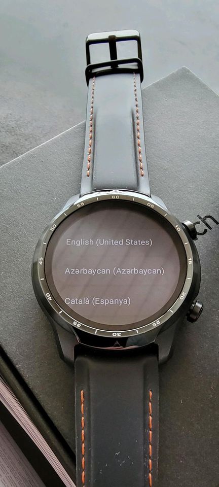 Ticwatch Pro 3 GPS-Smartwatch in Wiesbaden