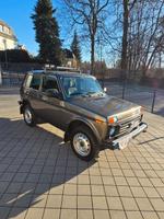Lada NIVA mit Schiebeschild 4x4 /LKW Zulassung Sachsen - Gersdorf Vorschau