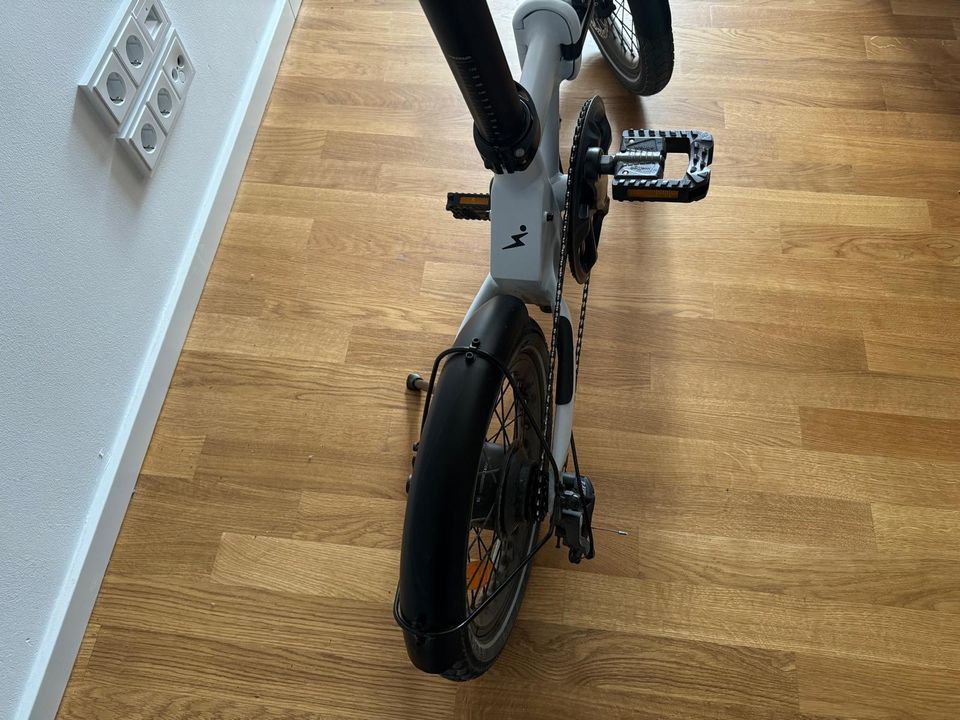 Klapprad Faltrad E-Bike - neuwertig in Berlin