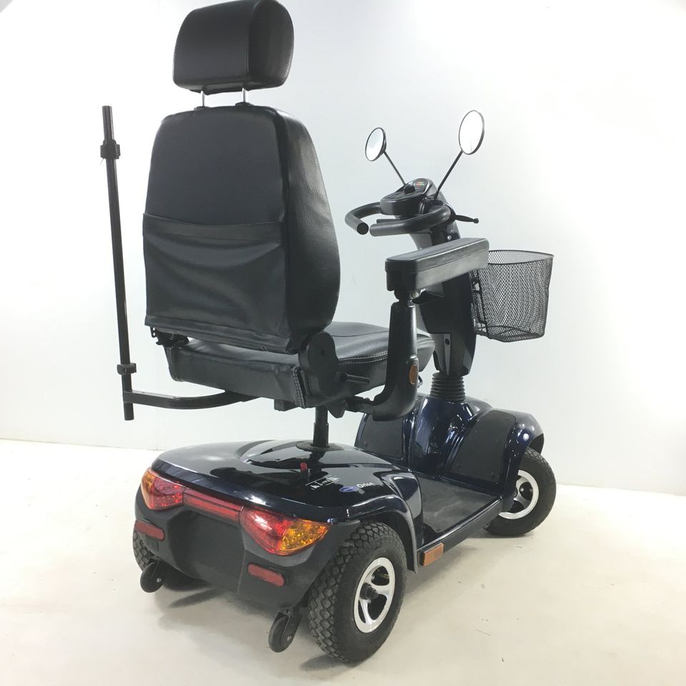 Invacare Orion Elektroscooter 6 km/h Elektromobil  E-Scooter Akkus Neu in Warsow