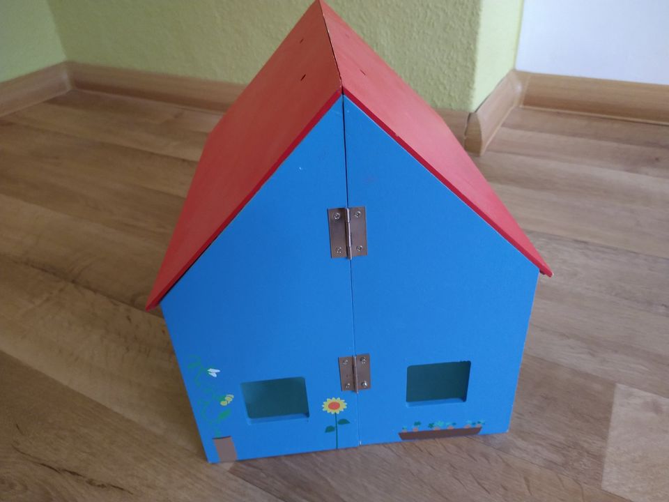 Puppenhaus 30x21x28 cm in Lüneburg