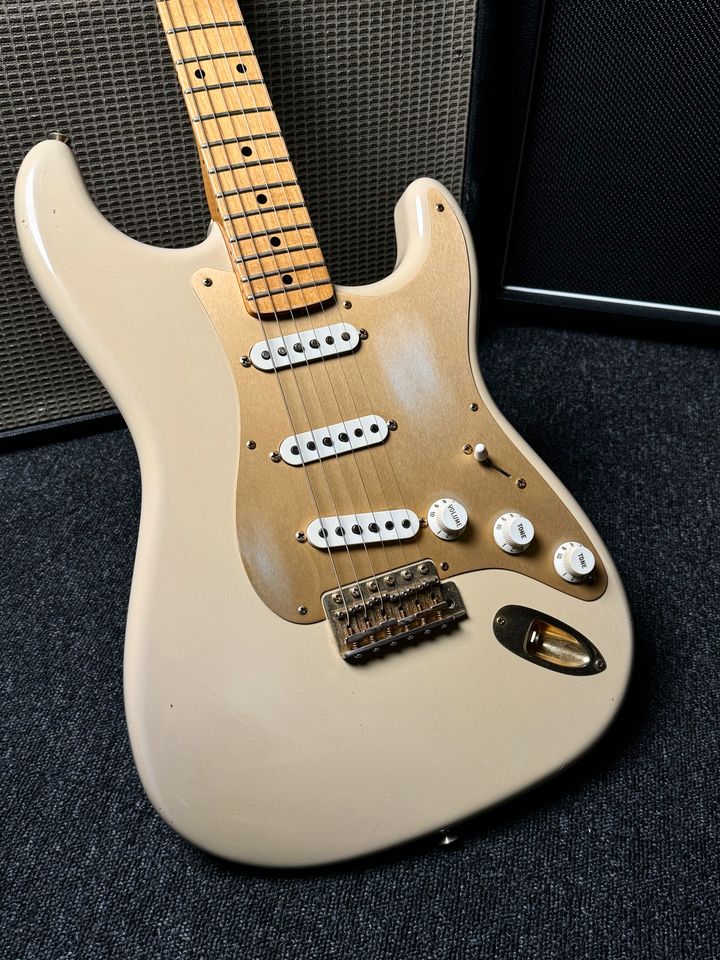 2005 Fender ´56 Strat LTD Relic NAMM Aged White Blonde in Kiefersfelden