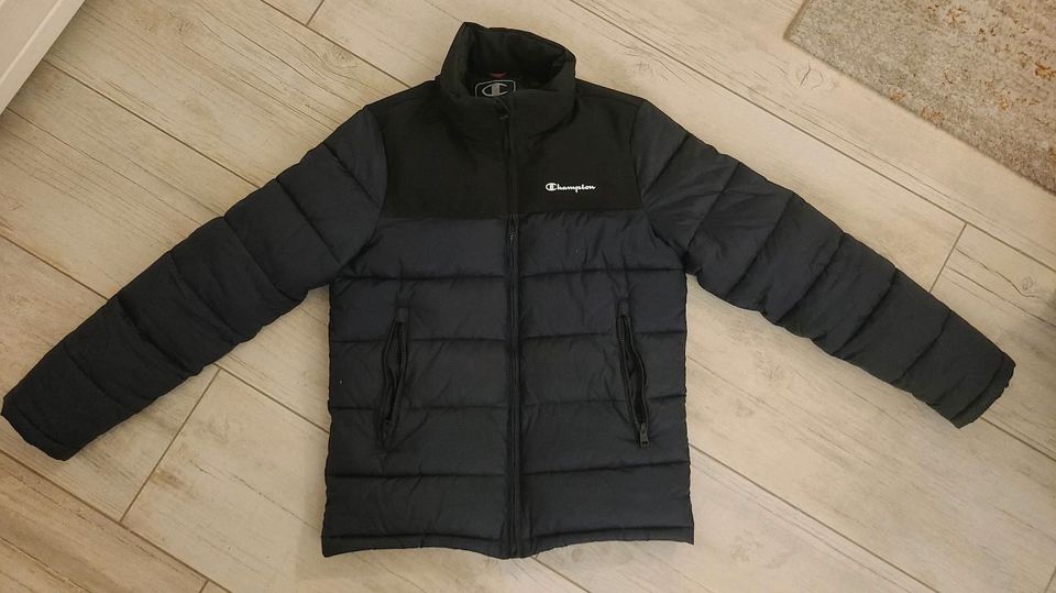 CHAMPION Winterjacke Steppjacke dunkelblau / schwarz Gr. S - TOP! in Hannover