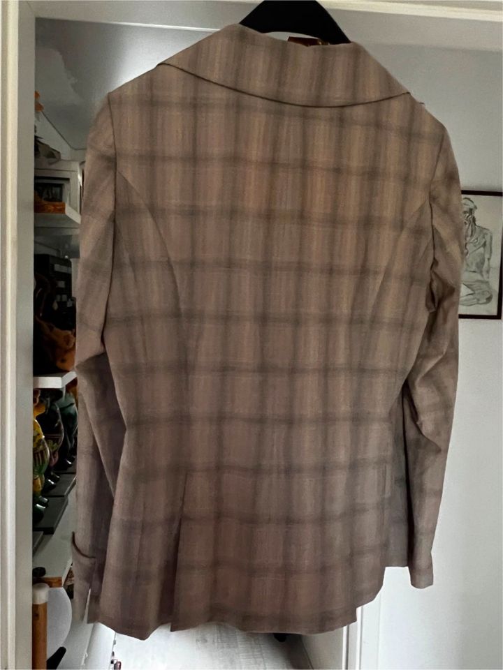 BIBA hochwertige leichte Jacke 42, ausgefallen -kaum getragen in Jübek