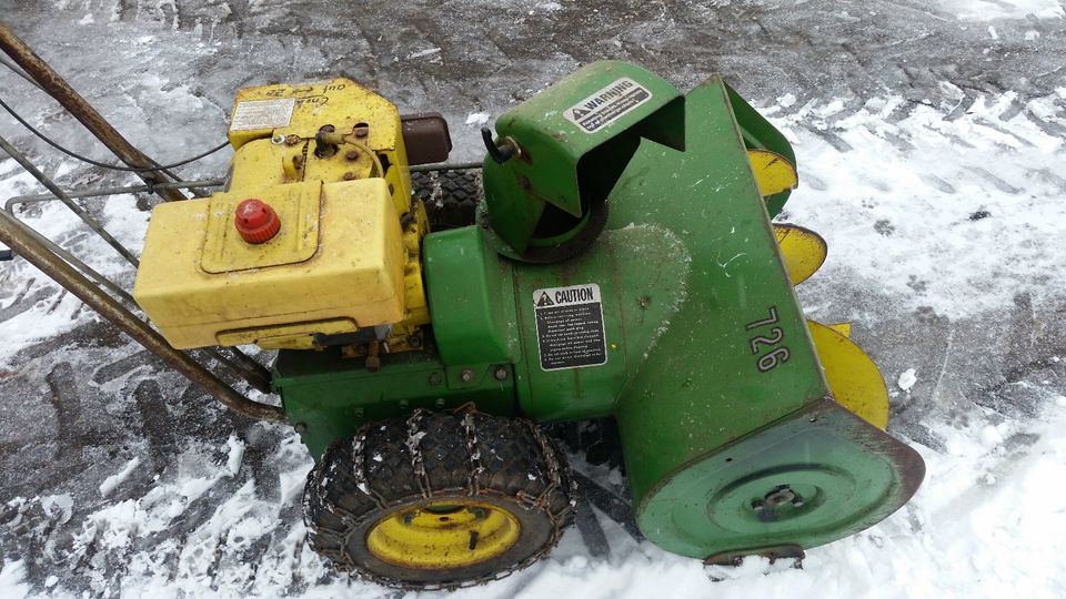 Schneefräse John Deere 726 in Kaisersbach