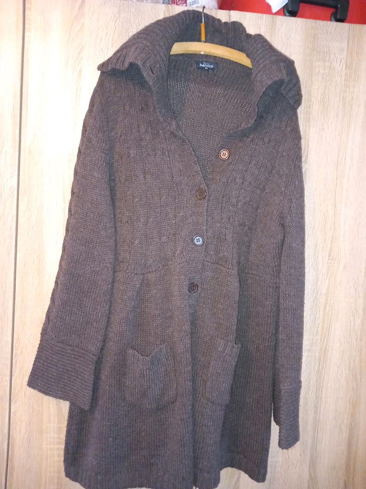 Strickjacke Strickmantel Gr. 46 / 48 in Gößnitz