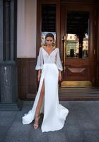 Elegantes Brautkleid mit Beinschlitz Bayern - Essenbach Vorschau