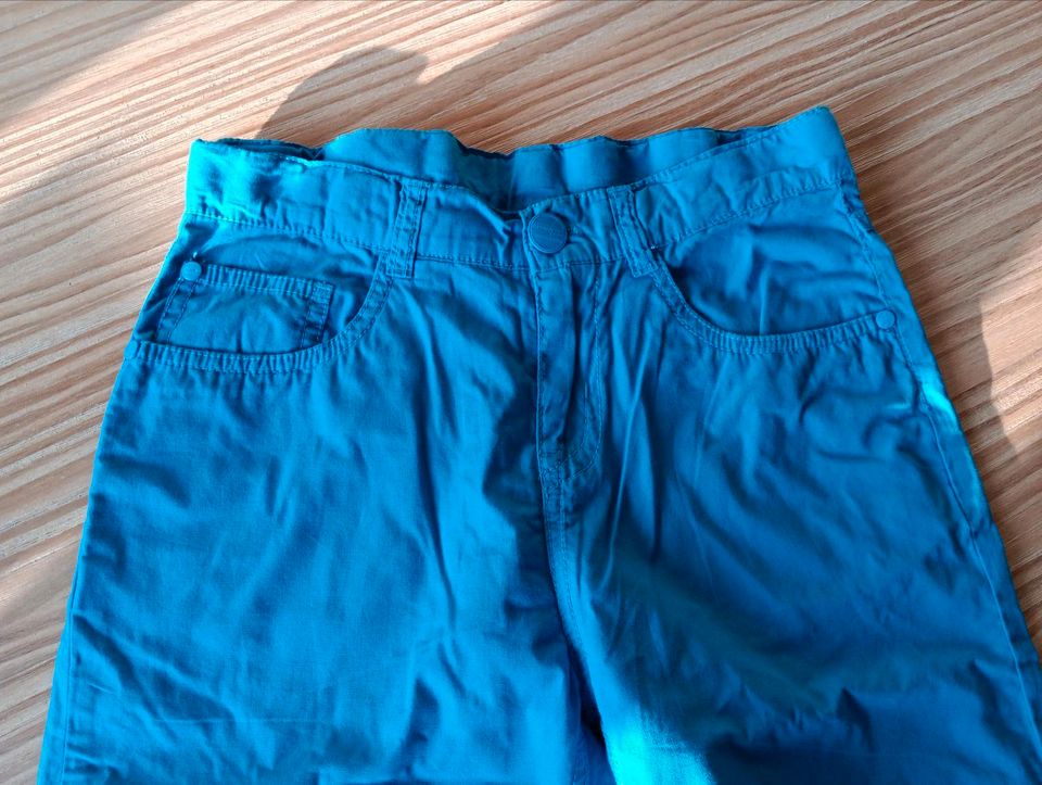 Kinderkleidung Jungen 152 Bermuda Shorts kurze Hose türkis in Oelde