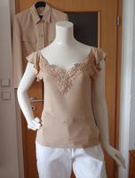 APART Shirt Gr. 36/38 V-Ausschnitt mit Stickerei Perlen Pailetten Brandenburg - Bernau Vorschau