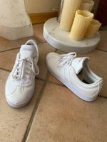 Weiße original ADIDAS Turnschuhe Sportschuhe 41,5 wie neu Hessen - Büdingen Vorschau