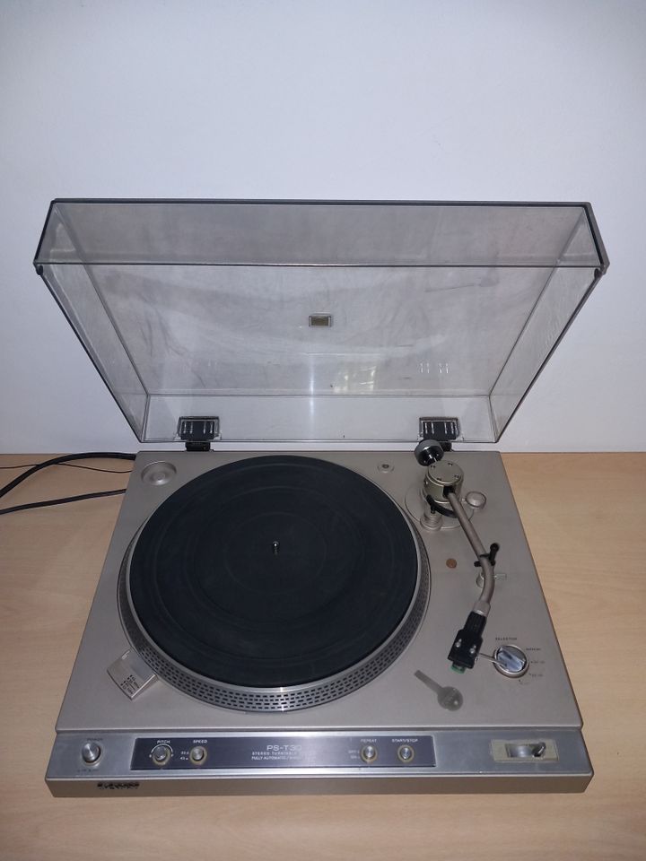 Sony PS T30 Plattenspieler in Hildesheim