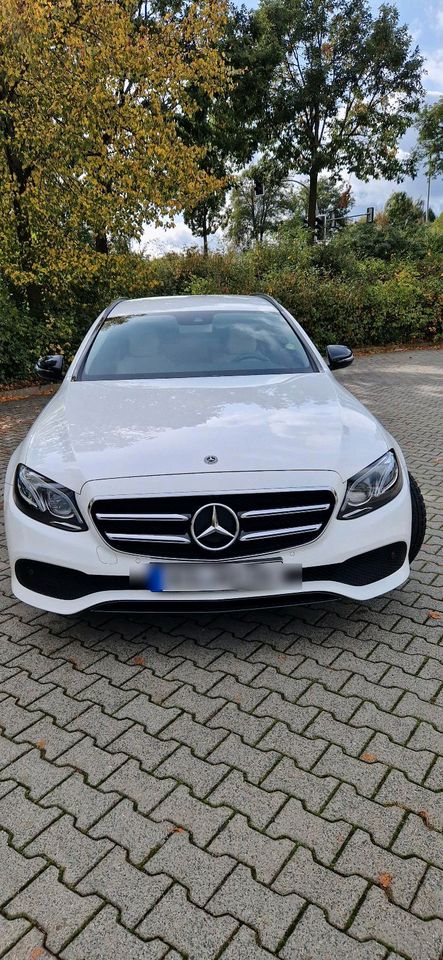 Mercedes Benz E300 d in Vellmar